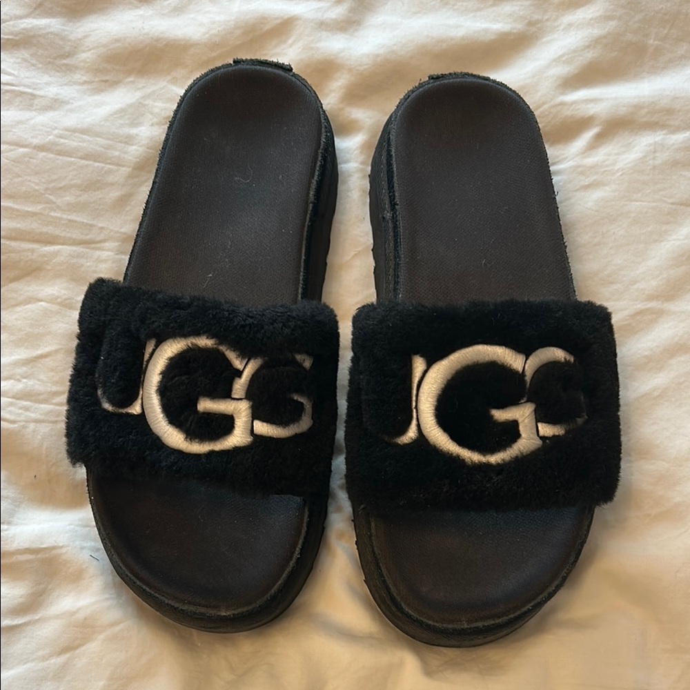UGG Black Fuzzy Slides